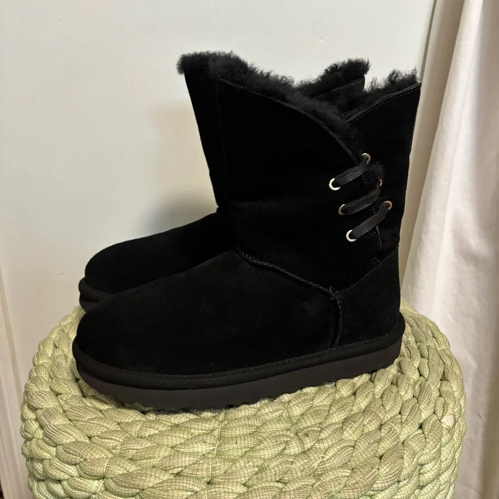 NEW UGG Constantine Black Suede Genuine Lamb Shearling Lined Boot Size 7